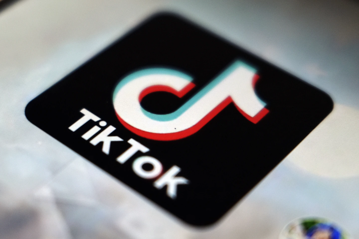 U.S. and China Near TikTok Deal: Algorithm and Oversight Under American Control