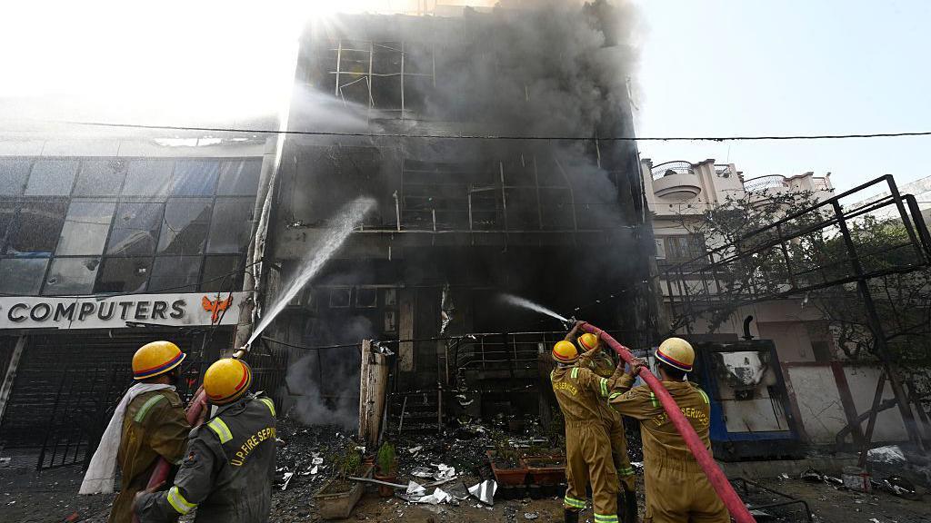 Inquiry Ordered After 15 Killed In Lucknow Building Fire