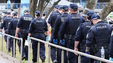 NSW Premier Defends Police Response to Deadly Bondi Beach Attack