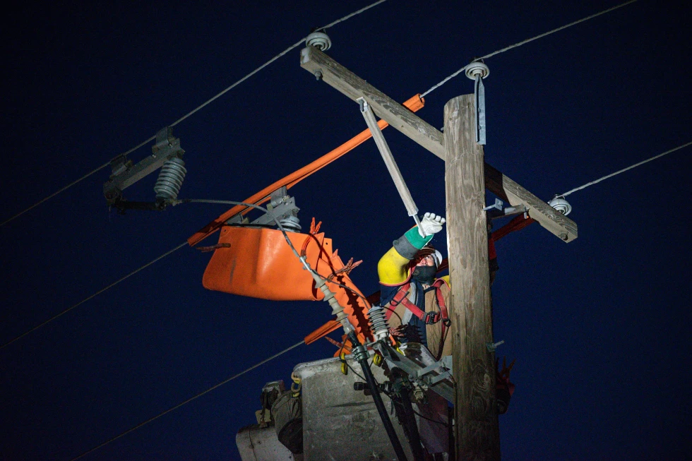 Utilities on High Alert as Ice Storm Threatens Power across Southeastern US