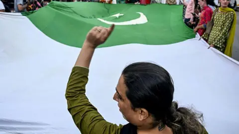Tragic Discovery: Three Transgender Individuals Found Shot Dead in Karachi