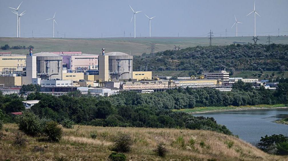 Romania shuts Cernavodă nuclear plant amid record‑low Danube levels