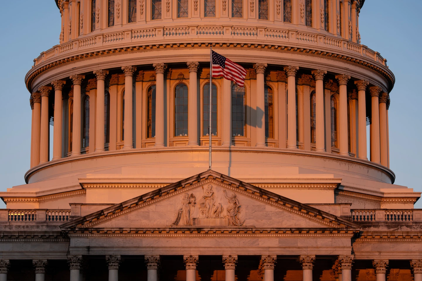 Trump Administration Signals No Guaranteed Back Pay for Federal Workers Amid Shutdown