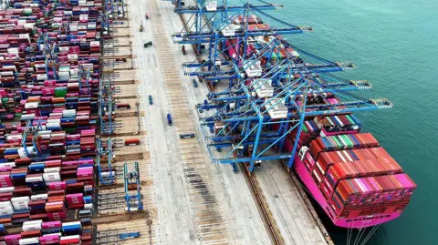 China Slams US Over Tariff Threat: Claims Double Standards