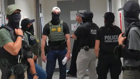 California Enacts Ban on Masked Law Enforcement to Enhance Transparency