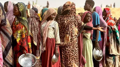 UN Urges Safe Passage for Civilians Amidst Ongoing Conflict in Sudan
