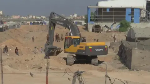 Hostage Search Intensifies as Hamas Member Enters IDF-Controlled Gaza