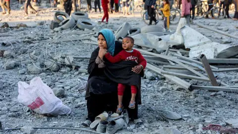 Uncertainty Looms in Gaza as Trump Hails Hamas' Response to Peace Proposal