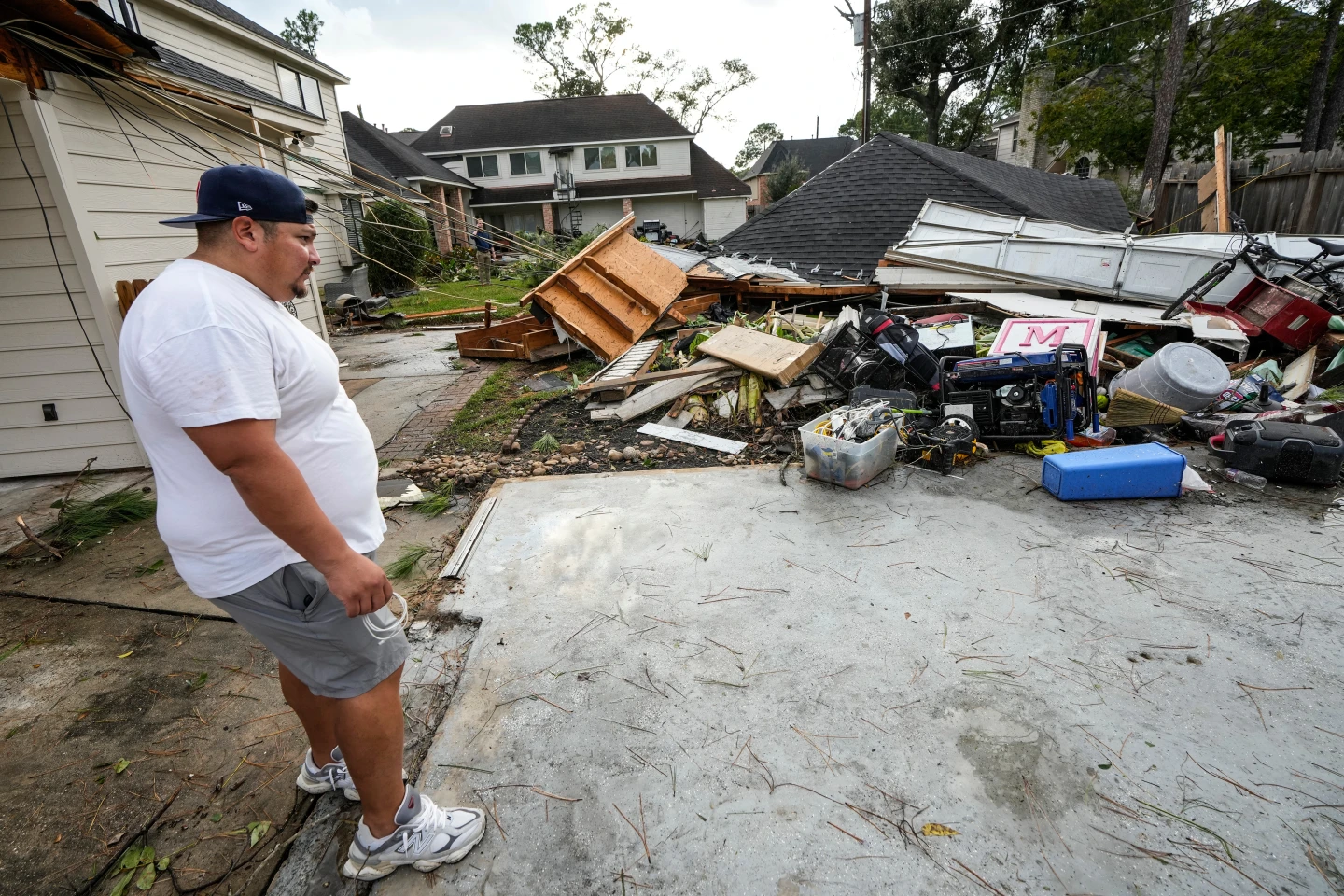 Tornado Causes Extensive Damage in Houston Area Without Injuries