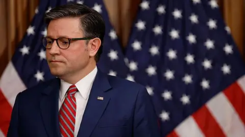 Crucial House Vote Set to End Prolonged Government Shutdown