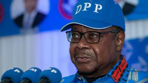 Peter Mutharika Leads in Malawi Presidential Election Vote Count