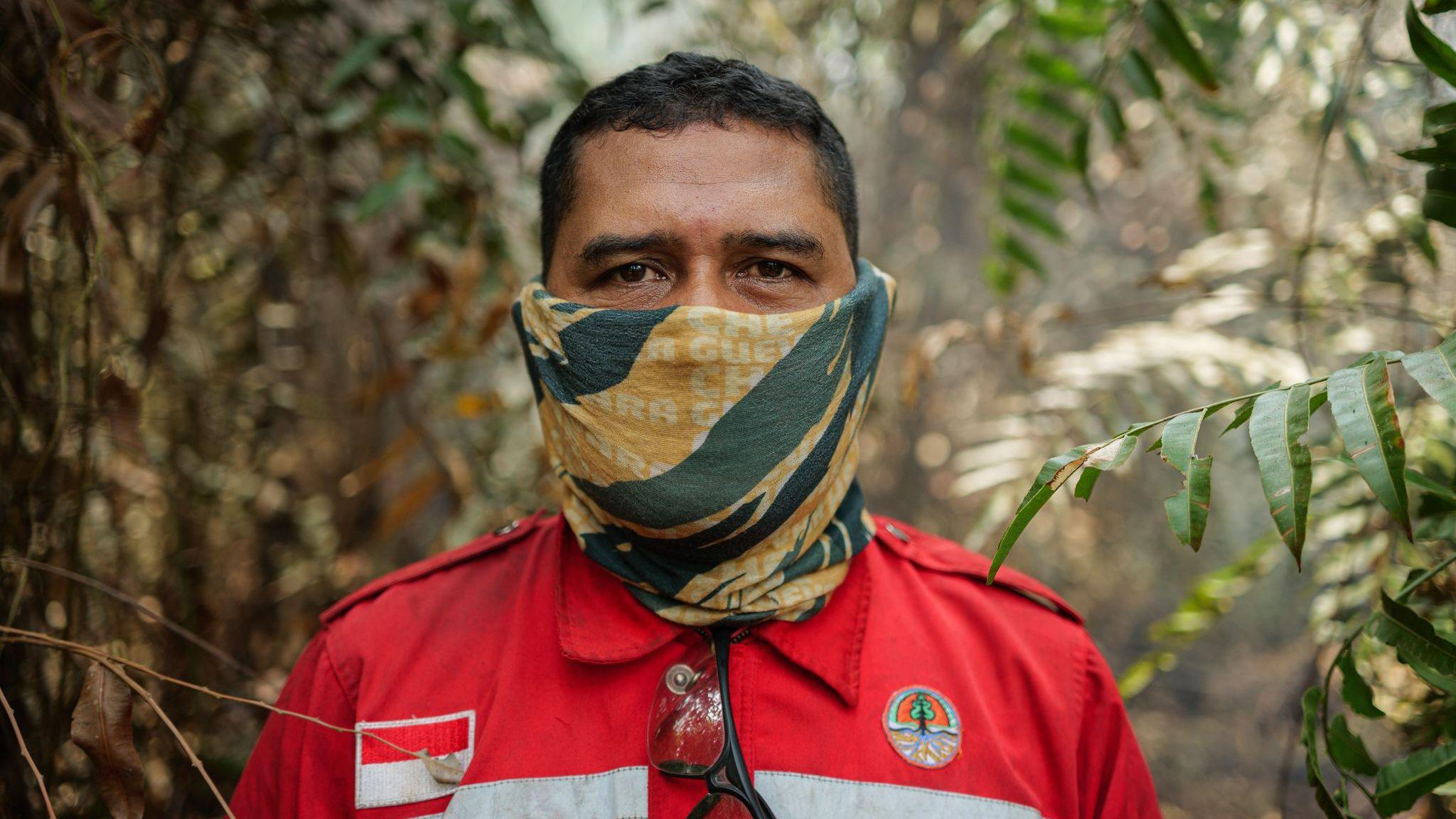 Volunteer Firefighters Battle Borneo’s Peatland Carbon Bombs