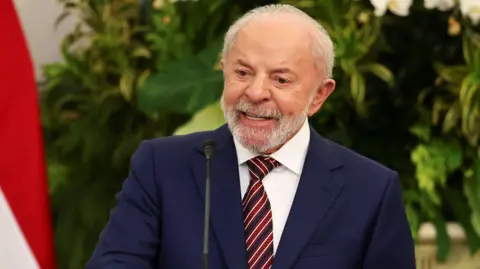 Brazil's Lula Announces Bid for Fourth Presidential Term