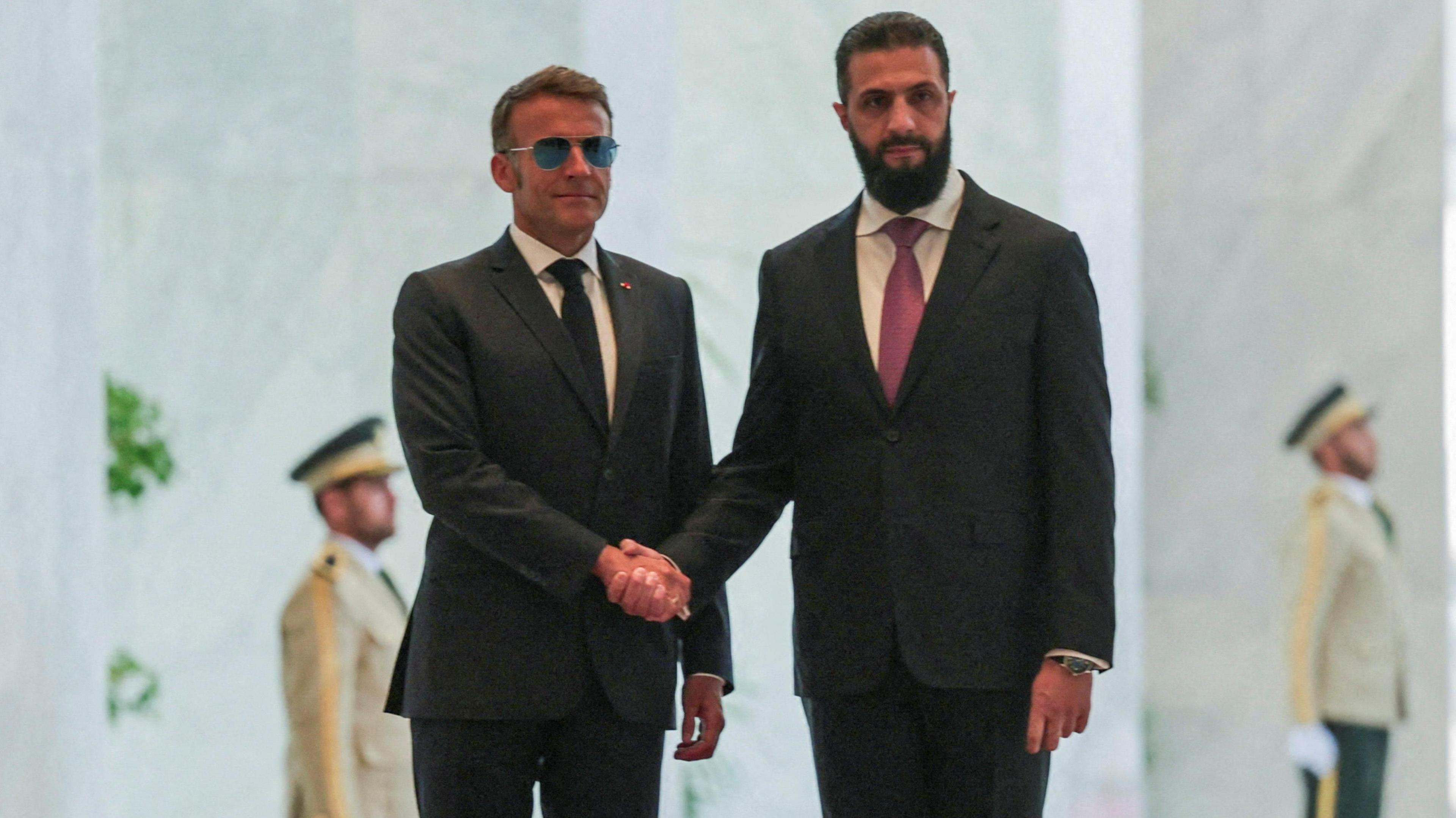 Damascus Explosions Injure 18 Amid Macron’s Syria Visit
