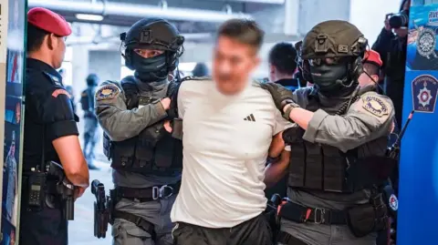 Thailand Extradites Notorious Scam City Owner She Zhijiang to China