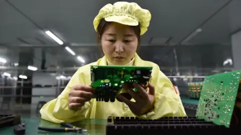 China's Economic Growth Decelerates Amid Rising US Trade Tensions