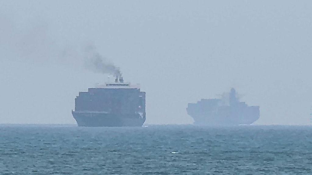 Oman and Iran Report Positive Talks on Hormuz Strait, Amid Blockade Uncertainty