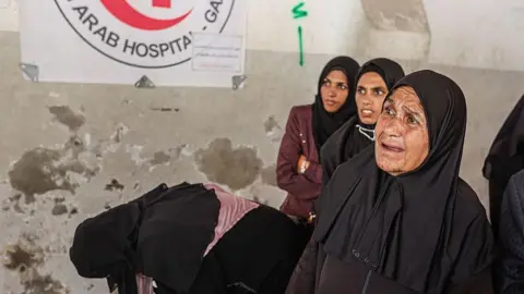 Tragic Incident in Gaza: Israeli Airstrike Claims Eleven Lives