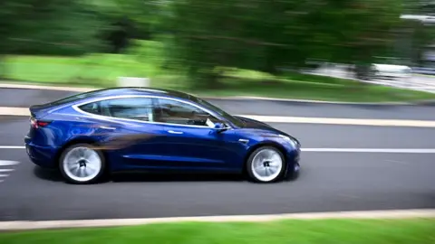 US Government Launches Investigation into Tesla's Self-Driving Violations