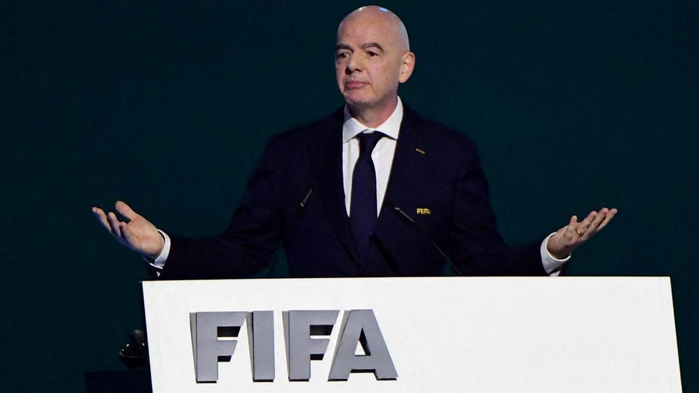 Football Governance Crisis: Infantino Faces Rising Opposition and Threat of Non‑Cooperation