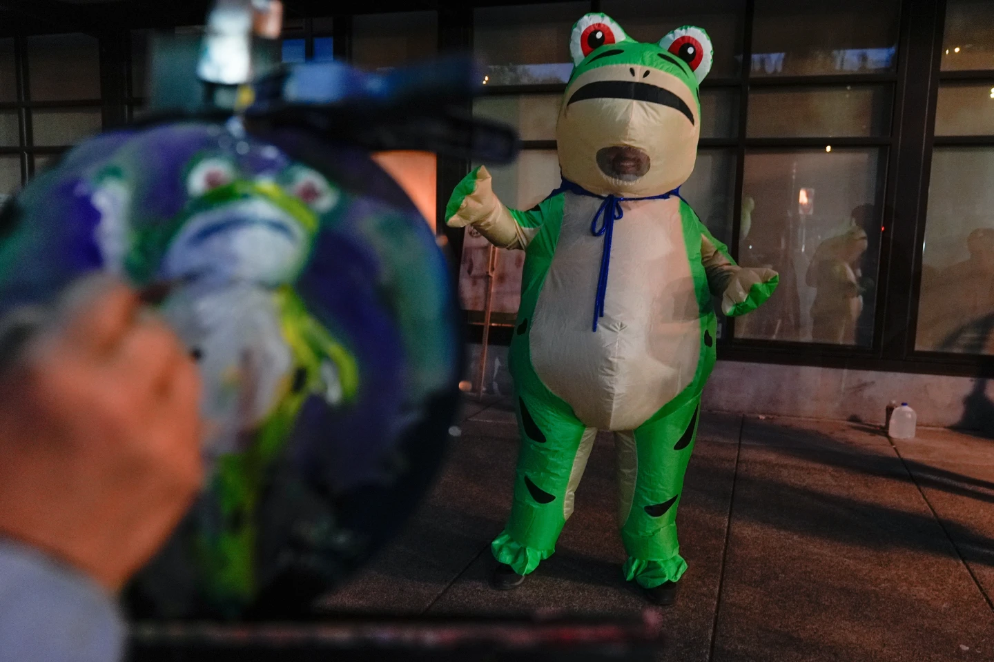 Inflatable Frogs Lead Playful Protests Against Trump's Policies in Portland
