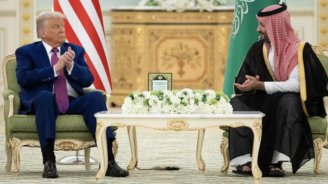 Trump Announces F-35 Fighter Jet Sale to Saudi Arabia Amid Crown Prince's Visit