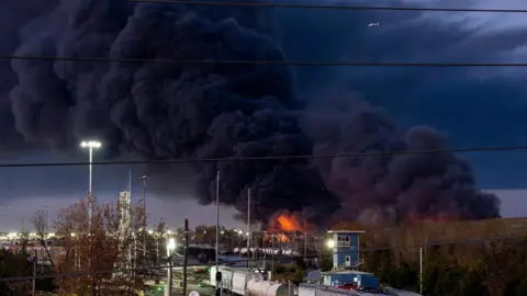 Tragic Crash: UPS Cargo Plane Claims Lives in Kentucky