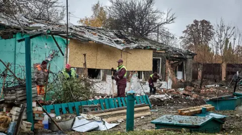 Trump's Mixed Diplomacy: Success in Gaza, Stalemate in Ukraine