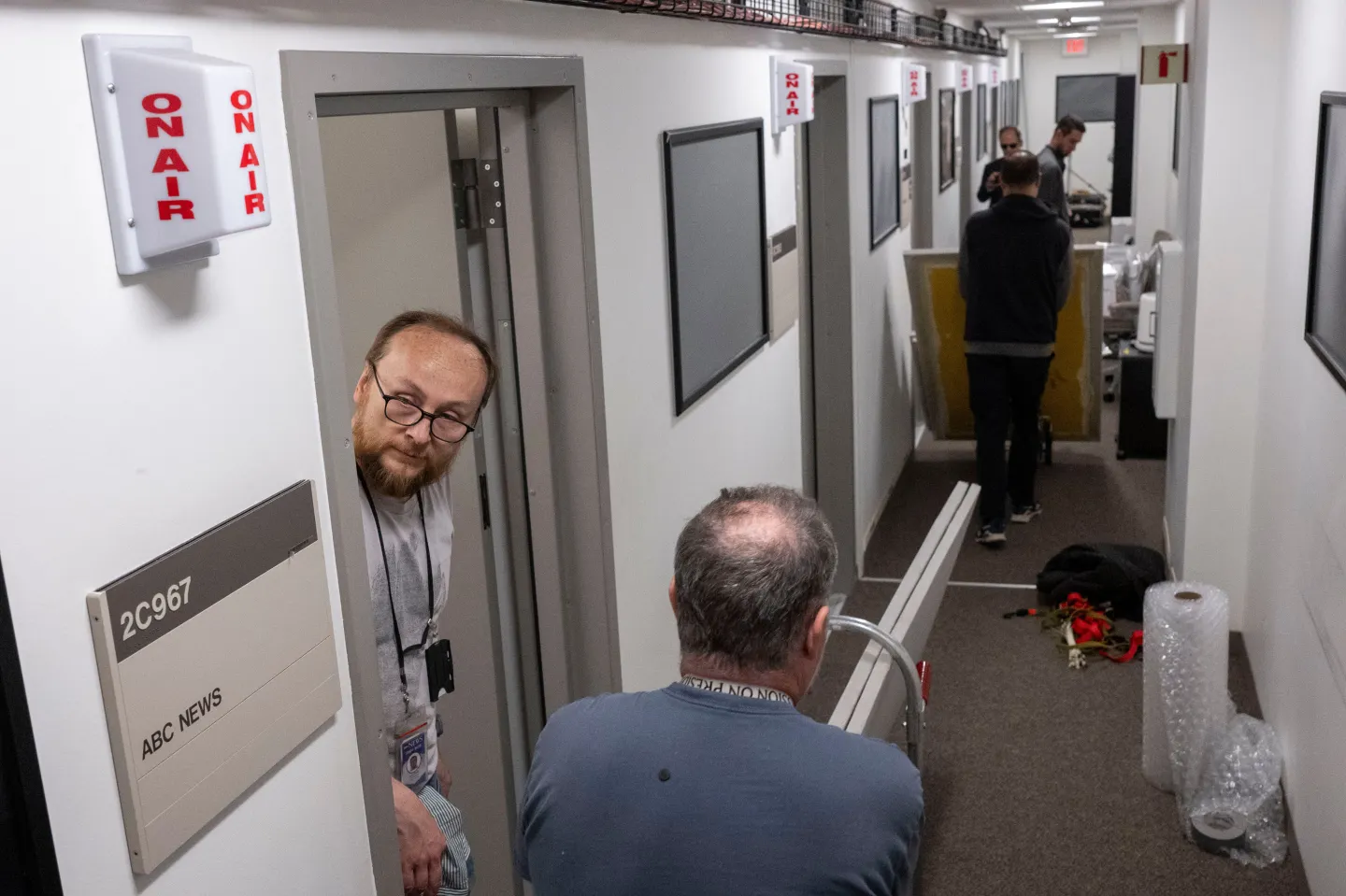 Journalists Exit Pentagon in Protest Against New Reporting Restrictions