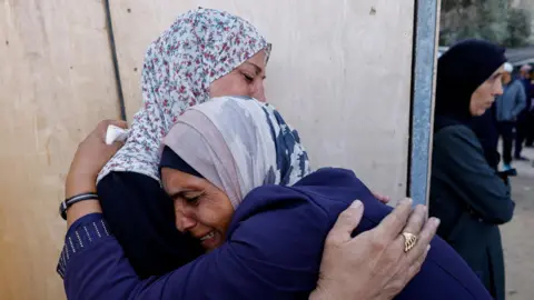 Gaza Confronts New Violence: A Strained Ceasefire at Risk