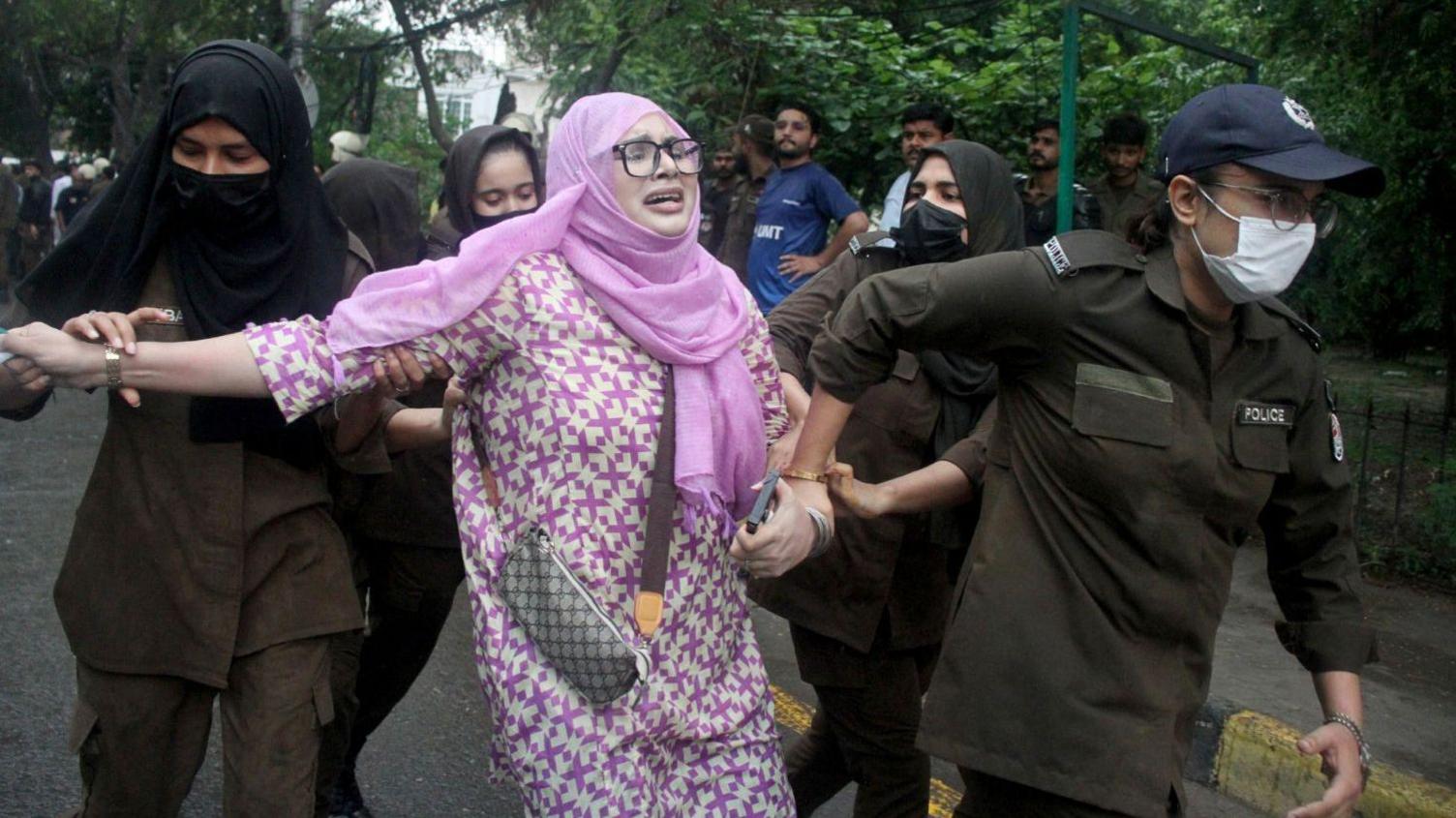 Pakistan Tightens Control on International Reporting: New NOC Rules Spark Press Freedom Concerns