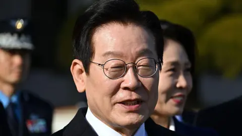 Lee Jae Myung's Diplomatic Mission to China: A Bid to Mend Relations