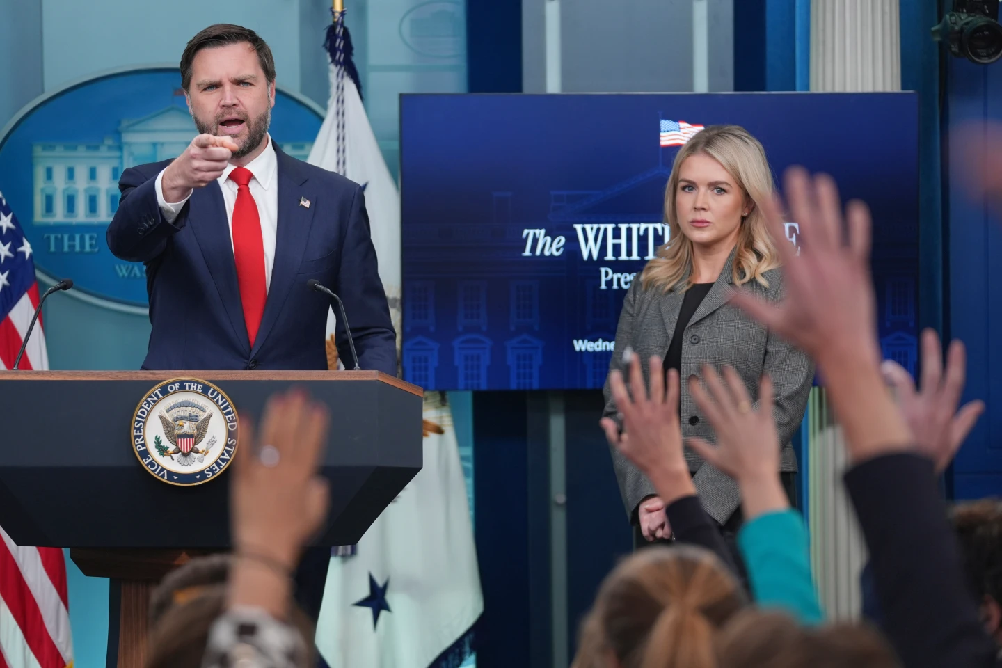 Government Shutdown Looms as Political Blame Game Intensifies