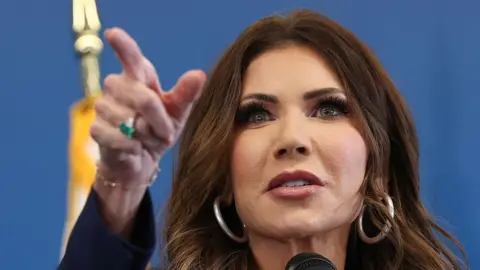 Federal Response Intensifies in Minneapolis Amid Ongoing Protests