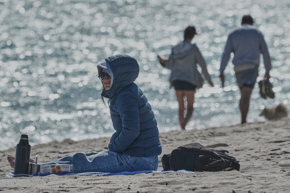 Florida Bracing for Unseasonable Cold Amid Nationwide Winter Storm