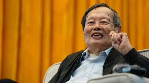 Legacy of Genius: Remembering Chen Ning Yang, the Nobel Laureate Who Shaped Modern Physics