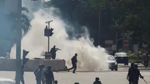 Protests Erupt in Abuja as Nigerian Police Clash with Separatist Supporters