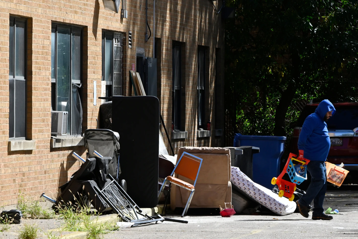 Chicago's Immigration Raid: A Militarized Response Raises Questions