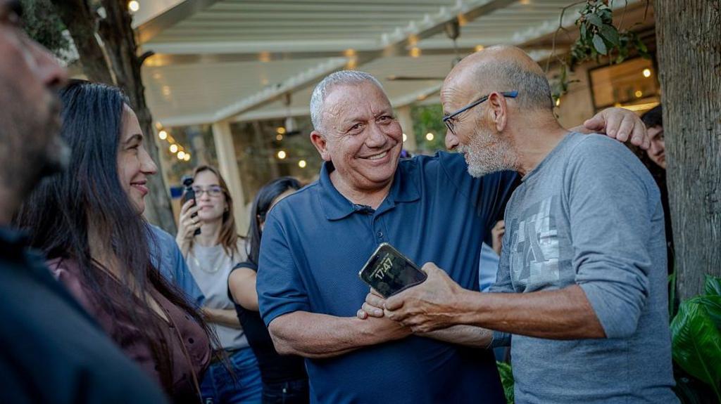 Israel's Election Tension: Netanyahu Faces New Challenger Eisenkot